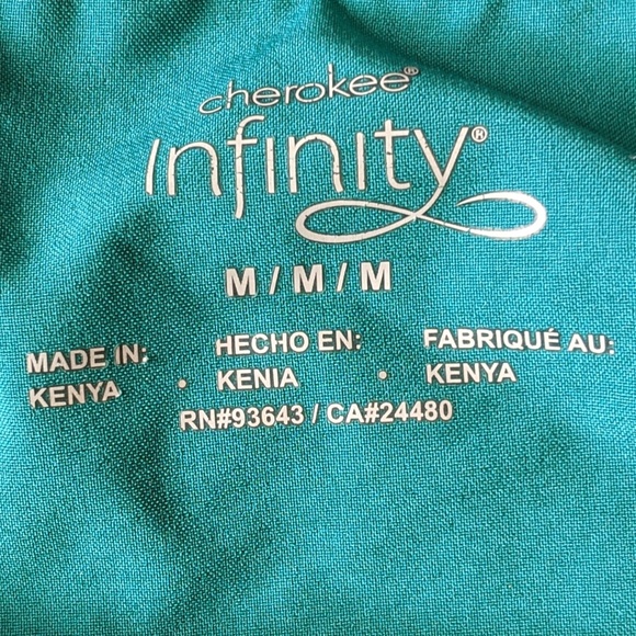 Cherokee Infinity | Uniform Top | Size M - Picture 3 of 6